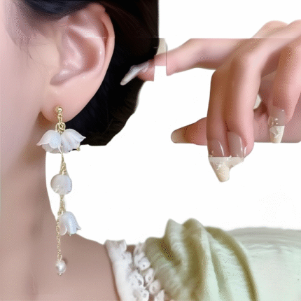 Pearl Korean Flower Earrings for Women – Elegant White Floral Design with Classic Pearl Detailing | Stylish Fashion Jewelry for Parties, Weddings, and Daily Wear | AWJ-998